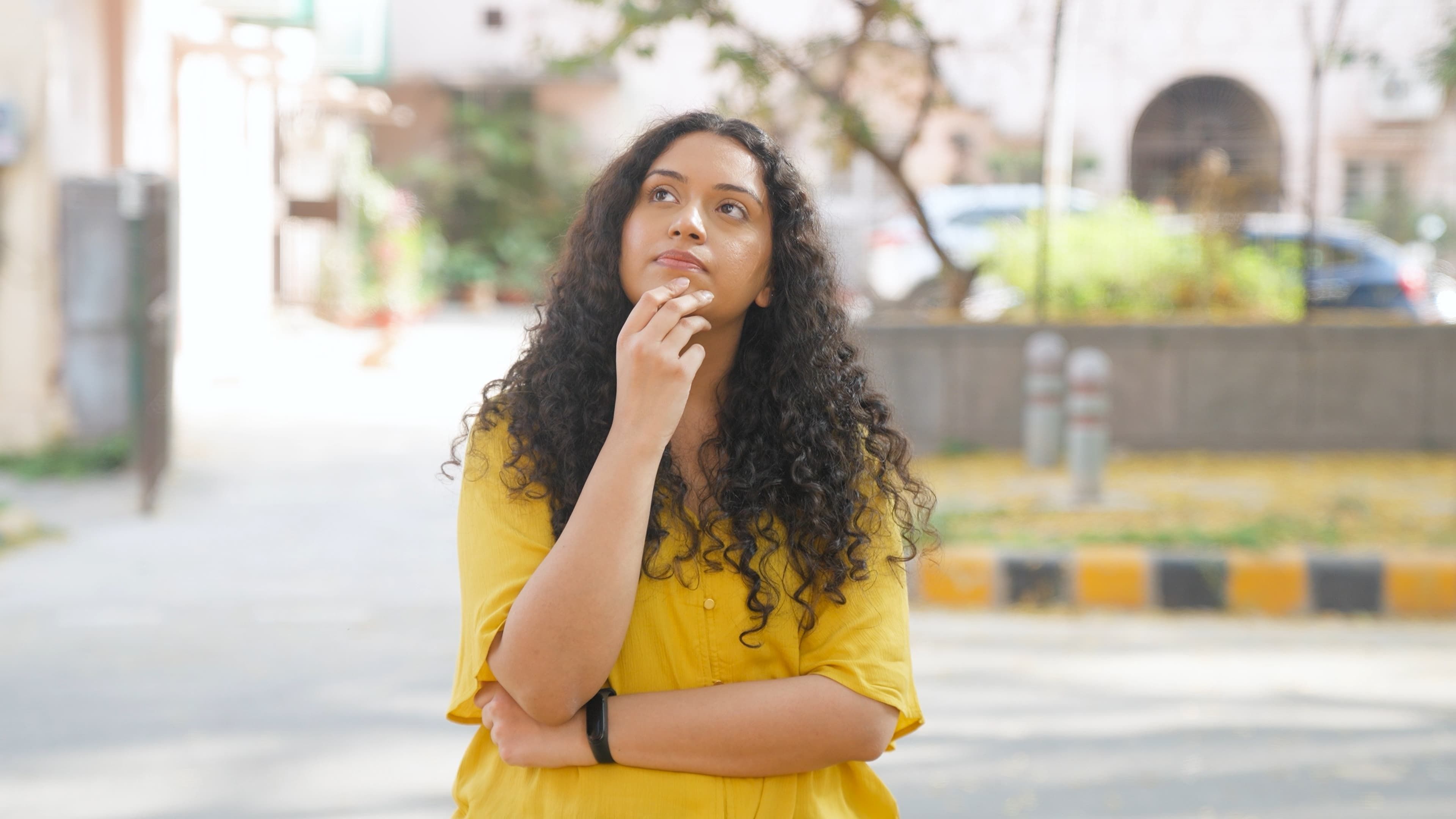 Difference between wavy and curly hair