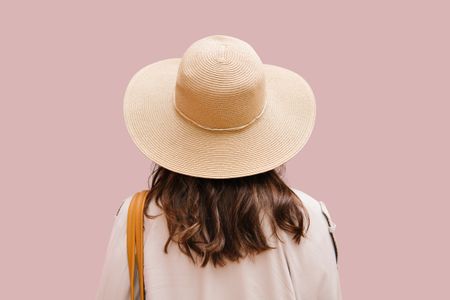 Tips to take care of oily scalp in summer