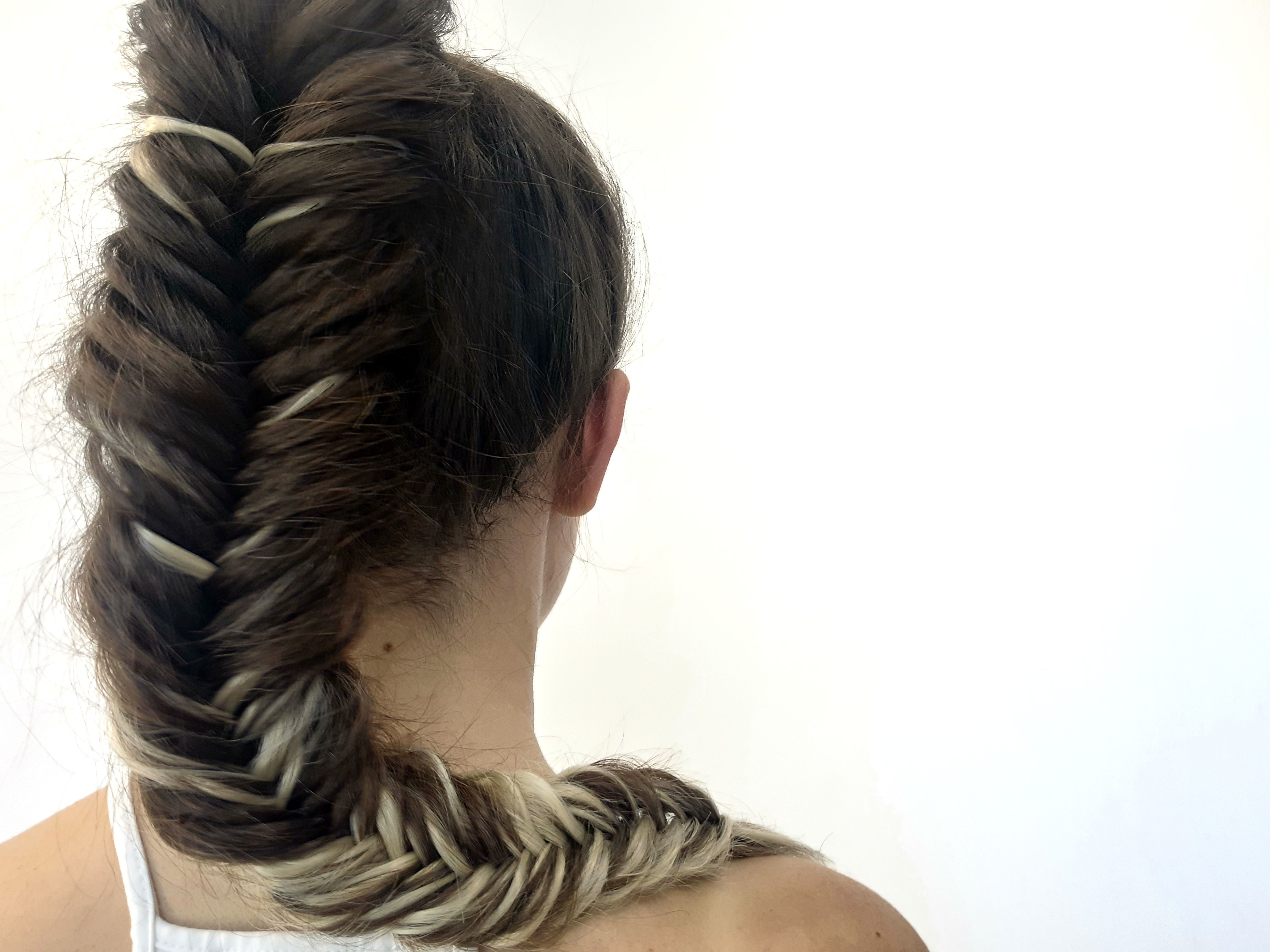  Fishtail braid hairstyle