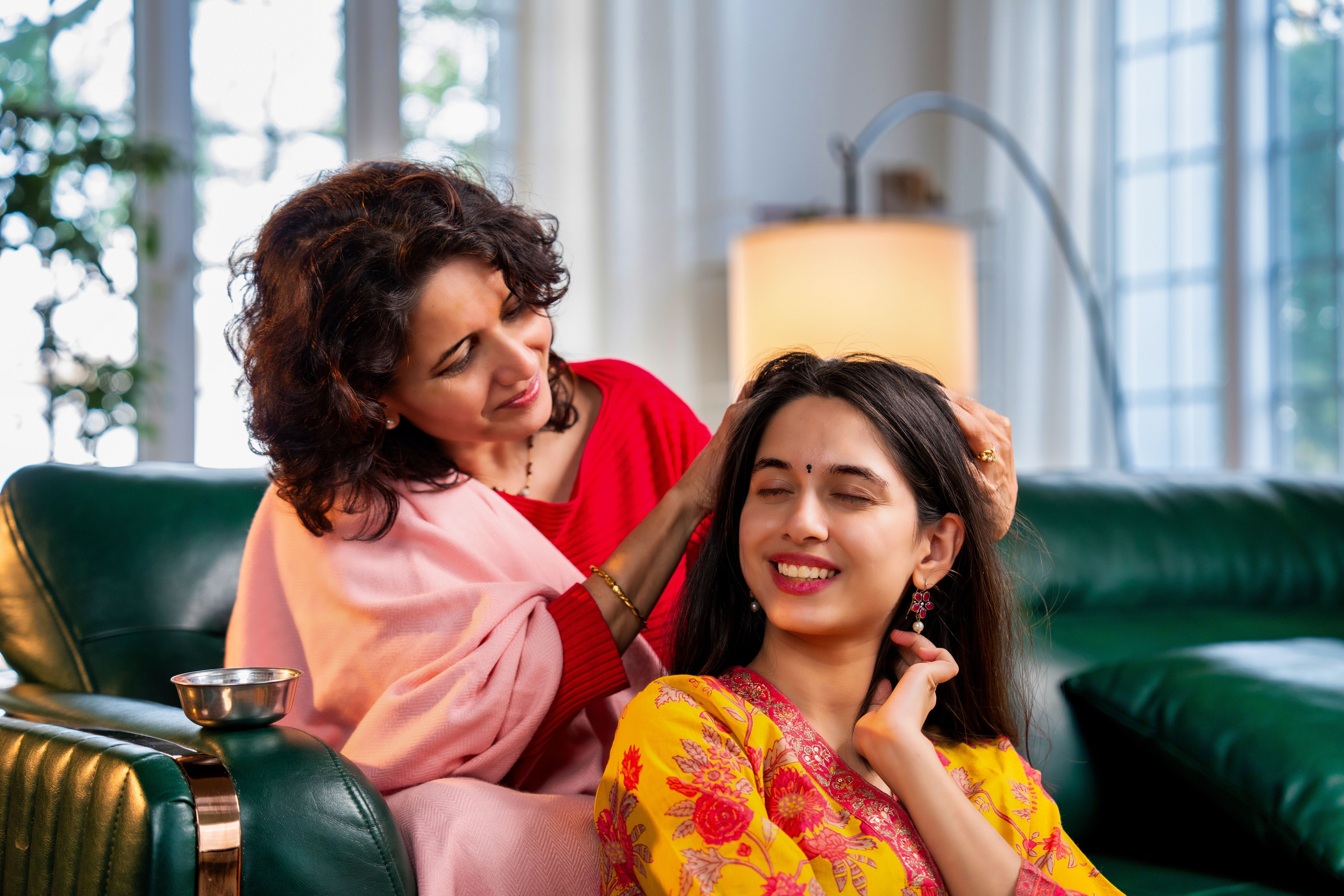 Home Remedies to treat dry scalp